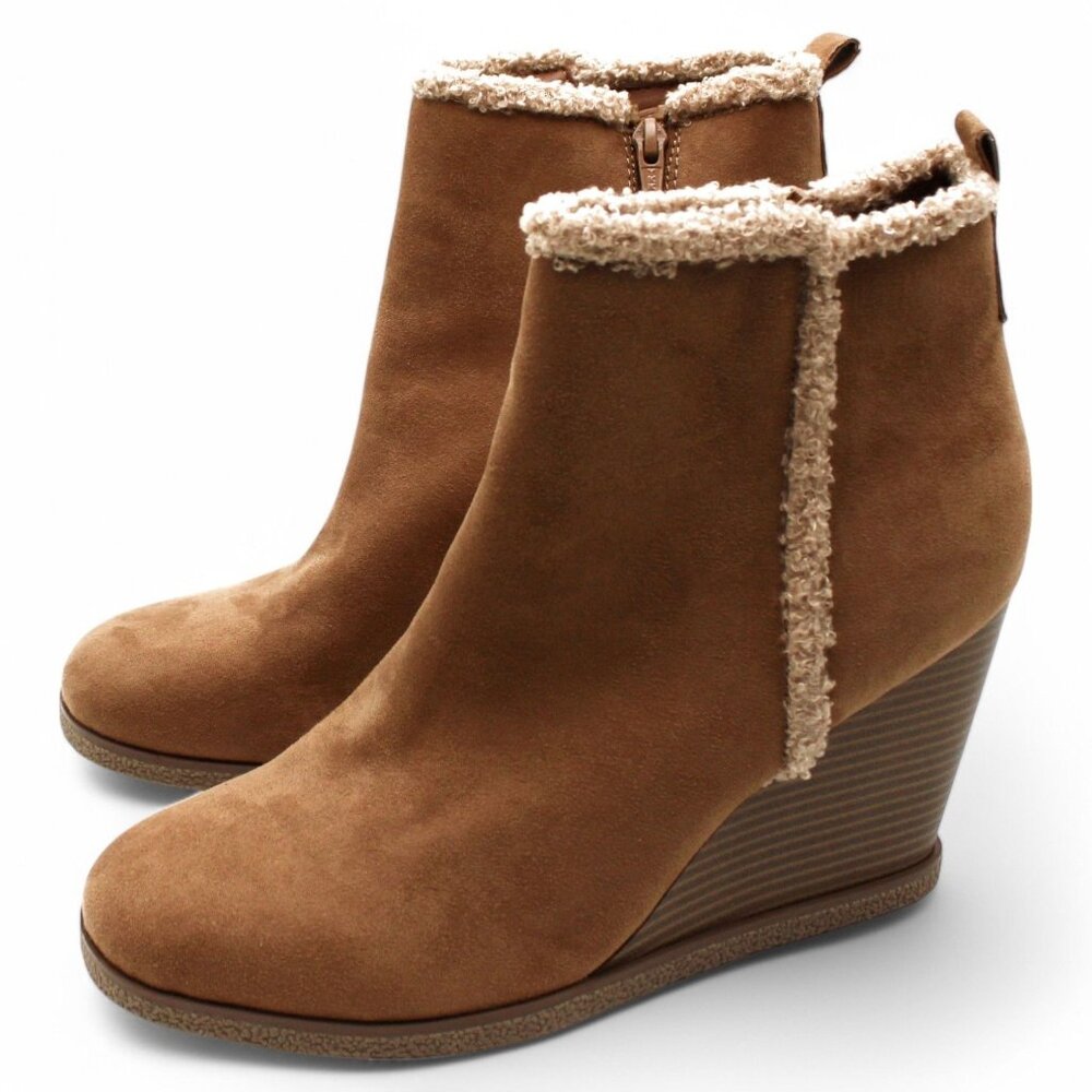 Women Padded Slip Resistant Coraa Round Toe Block Heel Zip-up Booties - Picture 5 of 7